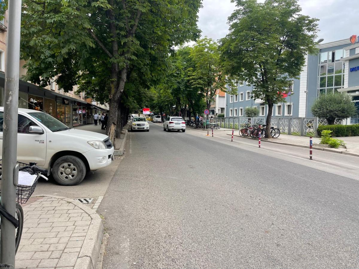 G&g Tirana